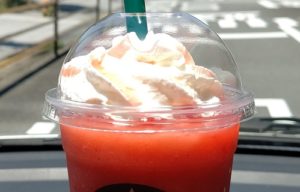 【スタバ】イチゴのフラペチーノ２種類を比較してみたよん