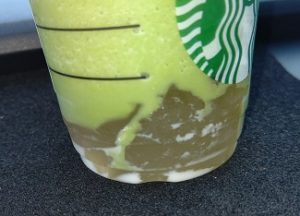 【スタバ】抹茶クリームフラペチーノ　　わらびもち(追加)を飲んでみた